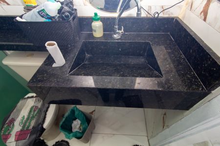 Casa de condomínio para alugar com 83m², 3 quartos e 2 vagasBanheiro 1