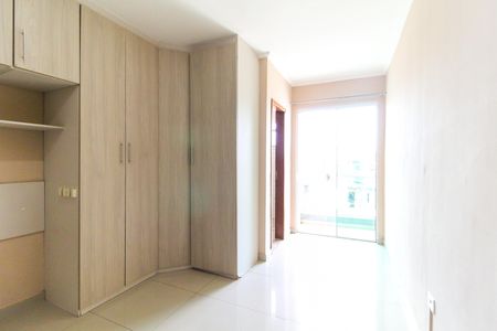 Casa para alugar com 200m², 3 quartos e 2 vagasSuíte 