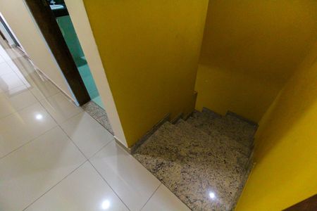 Casa para alugar com 200m², 3 quartos e 2 vagasCorredor