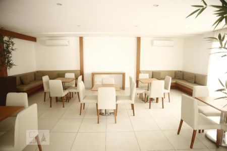 Apartamento para alugar com 53m², 2 quartos e 1 vagaÁrea comum