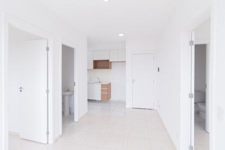 Sala de apartamento para alugar com 2 quartos, 42m² em Cidade Ariston Estela Azevedo, Carapicuíba