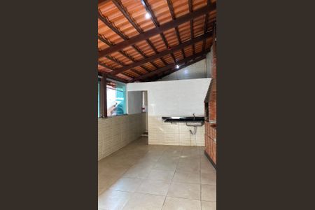 Casa para alugar com 3 quartos, 170m² em Quintas Coloniais, Contagem