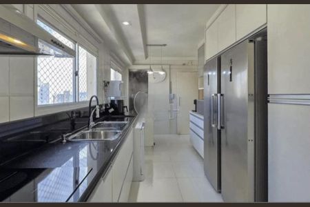 Apartamento à venda com 3 quartos, 172m² em Vila Romana, São Paulo