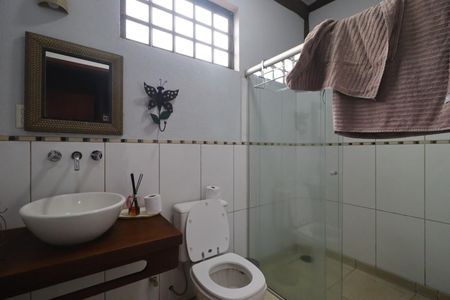 Casa para alugar com 490m², 4 quartos e 4 vagasBanheiro da Suíte 2