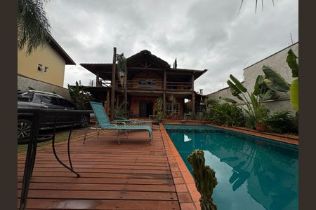 Casa para alugar com 490m², 4 quartos e 4 vagasÁrea gourmet