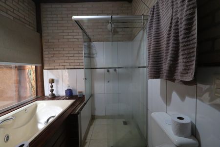 Casa para alugar com 490m², 4 quartos e 4 vagasBanheiro da Suíte 1