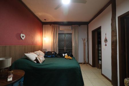 Casa para alugar com 490m², 4 quartos e 4 vagasSuíte 1