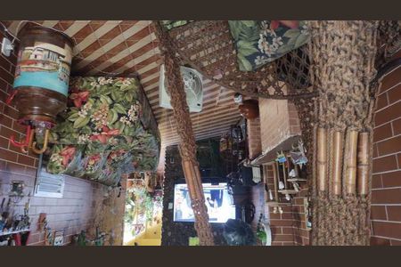 Casa à venda com 313m², 5 quartos e 2 vagas