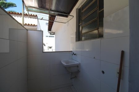Casa de condomínio para alugar com 100m², 2 quartos e 1 vagaÁrea de serviço