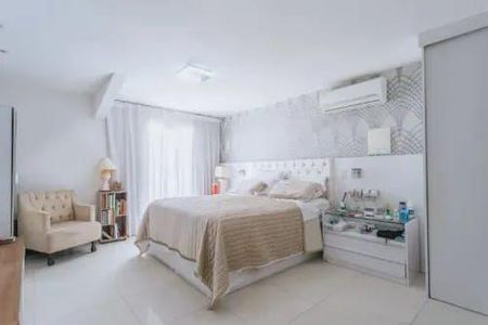 Casa à venda com 5 quartos, 470m² em Barra da Tijuca, Rio de Janeiro