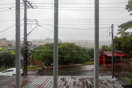 Vista da sala de casa para alugar com 2 quartos, 89m² em Parque Pinheiros, Taboão da Serra