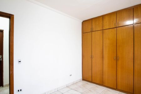 Quarto 1  de casa para alugar com 2 quartos, 89m² em Parque Pinheiros, Taboão da Serra