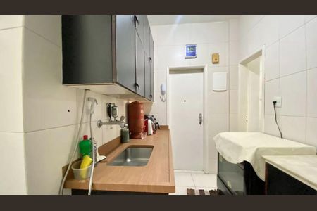 Apartamento à venda com 3 quartos, 75m² em Copacabana, Rio de Janeiro