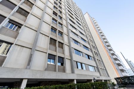 Apartamento à venda com 120m², 3 quartos e 1 vaga Apartamento à venda com 120m², 3 quartos e 1 vagaFachada do Bloco