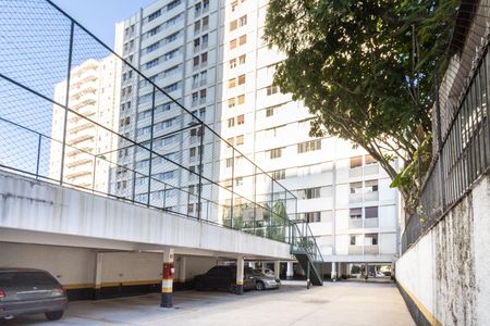 Apartamento à venda com 120m², 3 quartos e 1 vaga Apartamento à venda com 120m², 3 quartos e 1 vagaEstacionamento