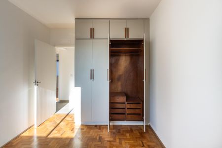 Apartamento à venda com 120m², 3 quartos e 1 vaga Apartamento à venda com 120m², 3 quartos e 1 vagaQuarto 2