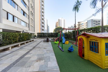 Apartamento à venda com 120m², 3 quartos e 1 vaga Apartamento à venda com 120m², 3 quartos e 1 vagaPlayground