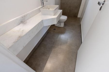 Apartamento à venda com 120m², 3 quartos e 1 vaga Apartamento à venda com 120m², 3 quartos e 1 vagaBanheiro social