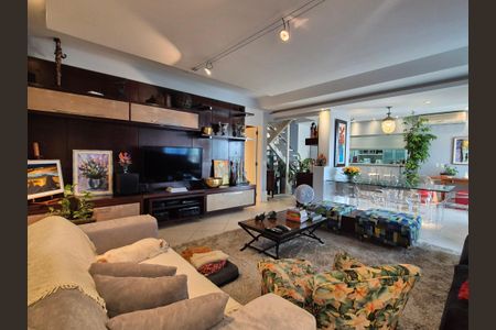 Apartamento à venda com 190m², 4 quartos e 2 vagasSala