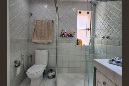 Apartamento à venda com 190m², 4 quartos e 2 vagasBanheiro