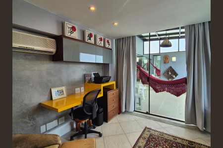 Apartamento à venda com 190m², 4 quartos e 2 vagasQuarto 2