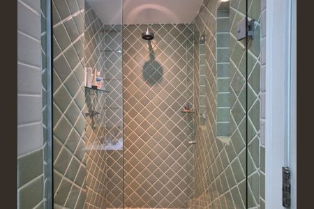 Apartamento à venda com 190m², 4 quartos e 2 vagasBanheiro da Suíte 1