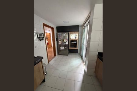 Apartamento à venda com 182m², 3 quartos e 3 vagas