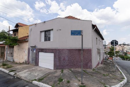 Casa para alugar com 80m², 2 quartos e 1 vagaFachada