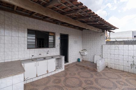 Casa para alugar com 80m², 2 quartos e 1 vagaÁrea de Serviço