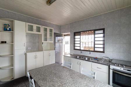 Casa para alugar com 80m², 2 quartos e 1 vagaCozinha