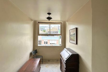 Apartamento à venda com 230m², 3 quartos e 1 vagaEscritório