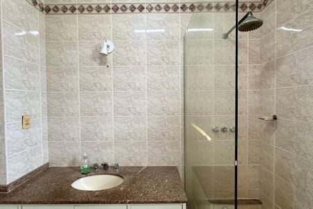 Apartamento à venda com 230m², 3 quartos e 1 vagaBanheiro Social