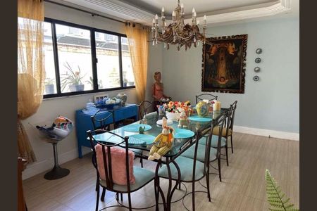 Casa à venda com 4 quartos, 600m² em Barra da Tijuca, Rio de Janeiro