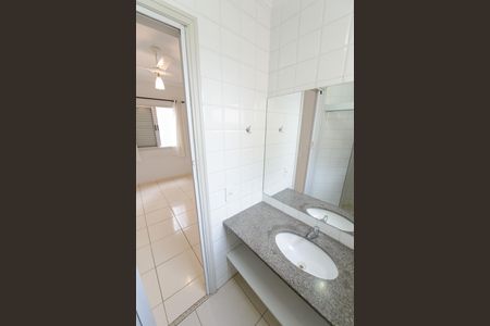 Apartamento para alugar com 68m², 2 quartos e 1 vagaBanheiro da Suíte