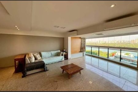 Apartamento à venda com 165m², 4 quartos e 3 vagas