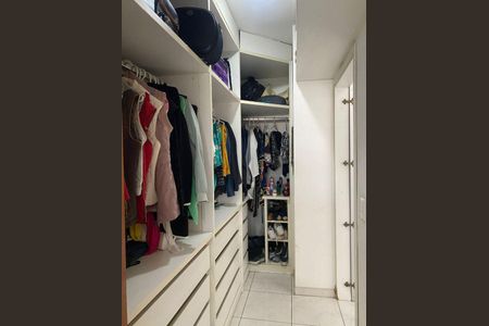 Casa à venda com 3 quartos, 229m² em Chácara Santo Antônio (Zona Leste), São Paulo