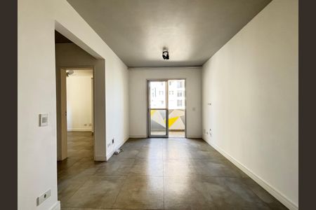 Sala de apartamento à venda com 1 quarto, 42m² em Indianópolis, São Paulo