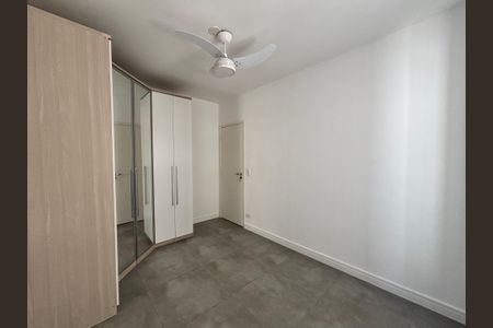 Apartamento à venda com 42m², 1 quarto e 1 vagaQuarto