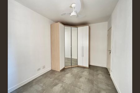 Apartamento à venda com 42m², 1 quarto e 1 vagaQuarto