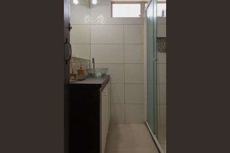 Apartamento à venda com 54m², 2 quartos e 1 vaga Apartamento à venda com 54m², 2 quartos e 1 vagaBanheiro