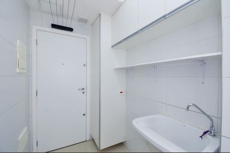 Apartamento à venda com 82m², 2 quartos e 1 vaga Apartamento à venda com 82m², 2 quartos e 1 vagaÁrea de Serviço
