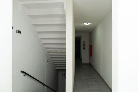 Apartamento para alugar com 45m², 2 quartos e 1 vaga Apartamento para alugar com 45m², 2 quartos e 1 vagaÁrea comum - Saguão do andar