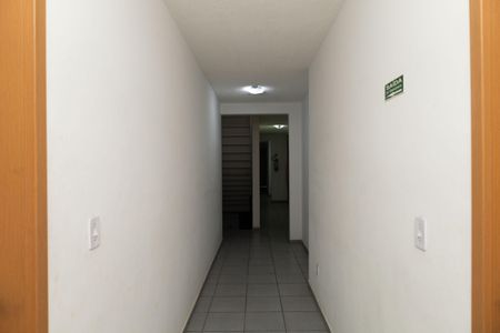 Apartamento para alugar com 45m², 2 quartos e 1 vaga Apartamento para alugar com 45m², 2 quartos e 1 vagaÁrea comum - Saguão do andar