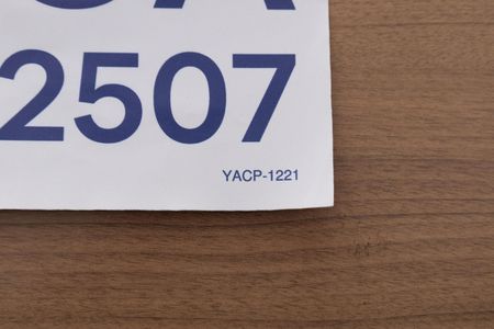 Apartamento para alugar com 45m², 2 quartos e 1 vaga Apartamento para alugar com 45m², 2 quartos e 1 vagaPlaca instalada na janela do quarto - Código da placa YACP-1221