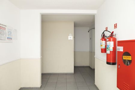 Apartamento para alugar com 45m², 2 quartos e 1 vaga Apartamento para alugar com 45m², 2 quartos e 1 vagaÁrea comum - Saguão do prédio