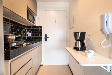 Studio para alugar com 25m², 1 quarto e sem vaga Studio para alugar com 25m², 1 quarto e sem vagaCozinha