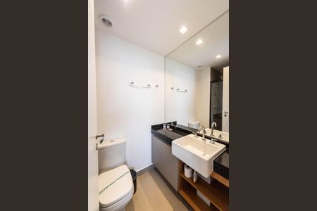 Studio para alugar com 25m², 1 quarto e sem vaga Studio para alugar com 25m², 1 quarto e sem vagaBanheiro