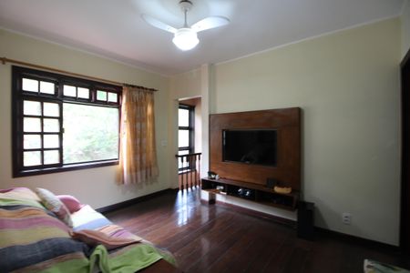 Casa de condomínio à venda com 350m², 4 quartos e 4 vagasSala 2