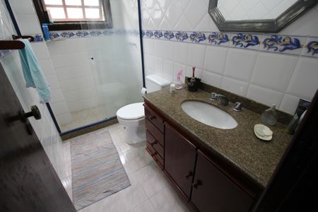 Casa de condomínio à venda com 350m², 4 quartos e 4 vagasBanheiro Social