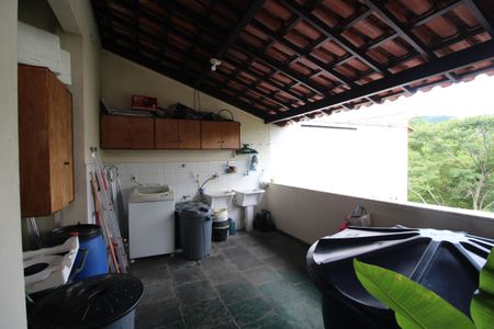 Casa de condomínio à venda com 350m², 4 quartos e 4 vagasÁrea de Serviço